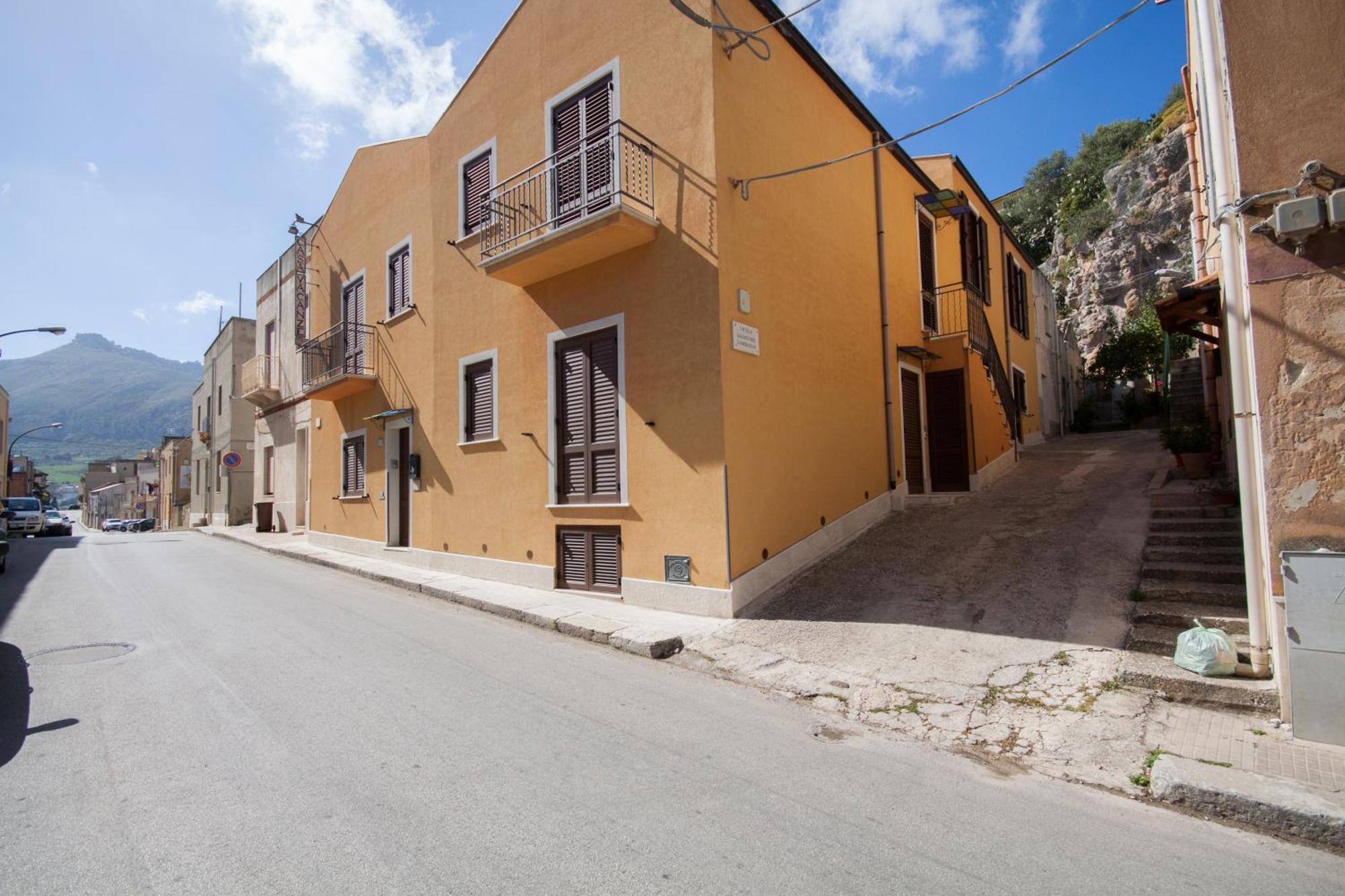Casa Vacanze S. Marco Valderice Exterior foto