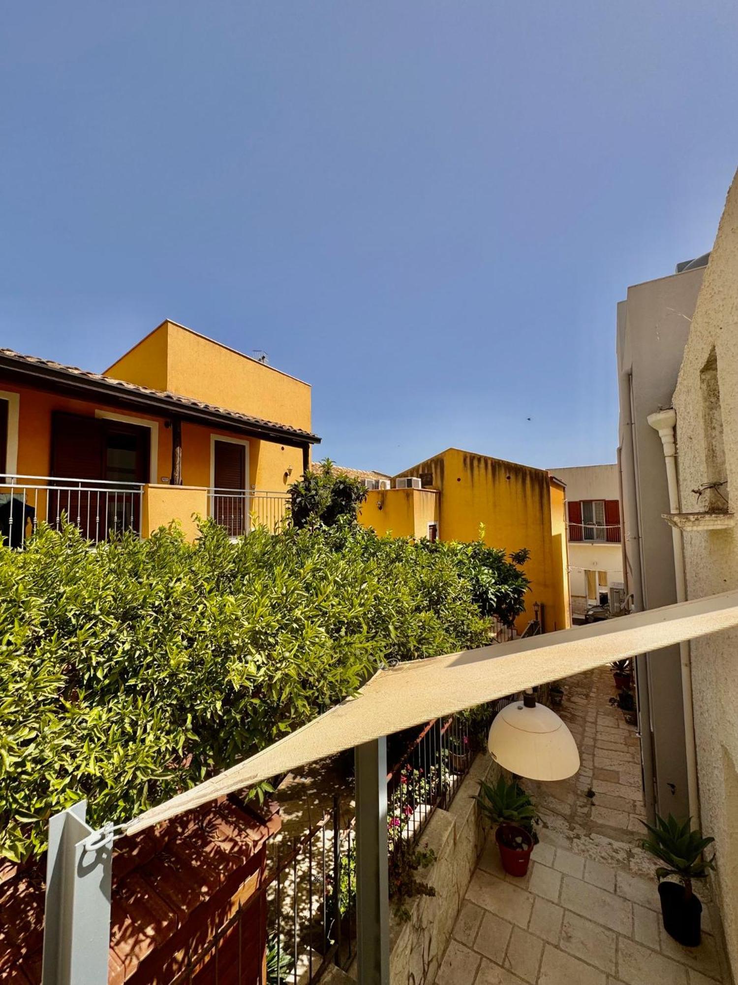 Casa Vacanze S. Marco Valderice Exterior foto