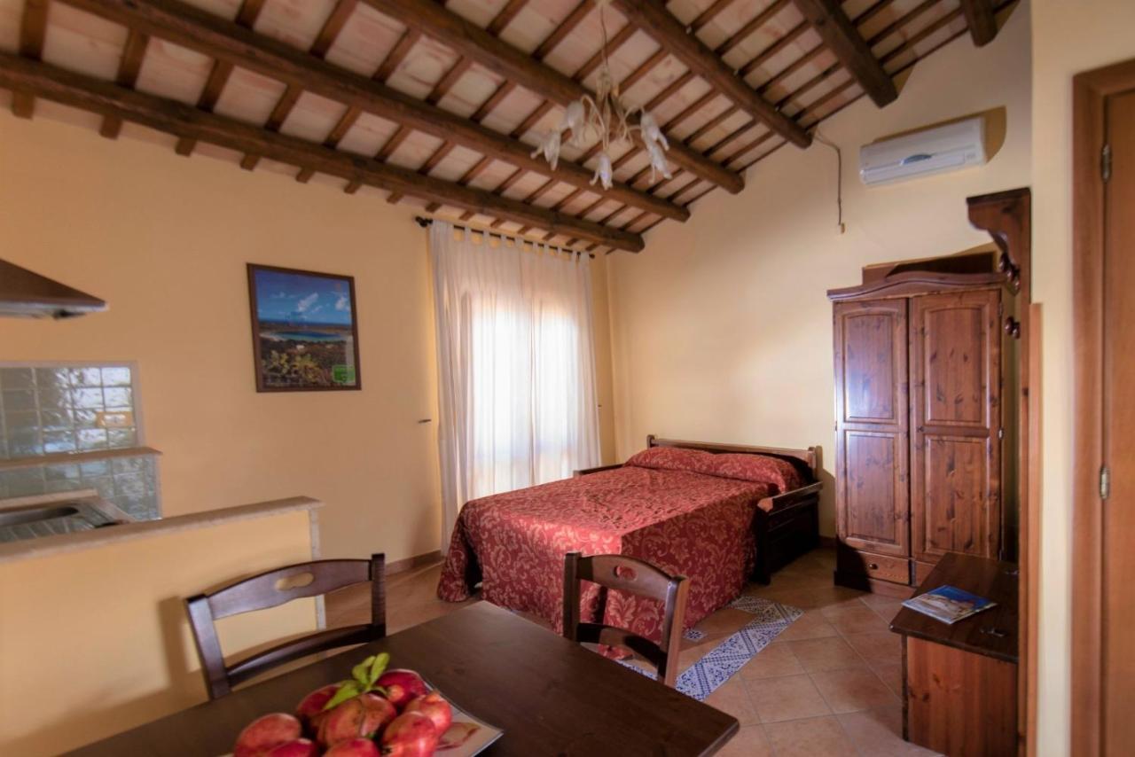 Casa Vacanze S. Marco Valderice Exterior foto